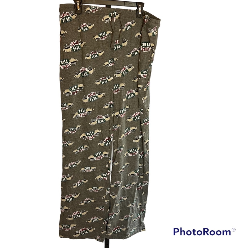 Friends: The Television Series Central Perk Pajama Pants, size 2XL
